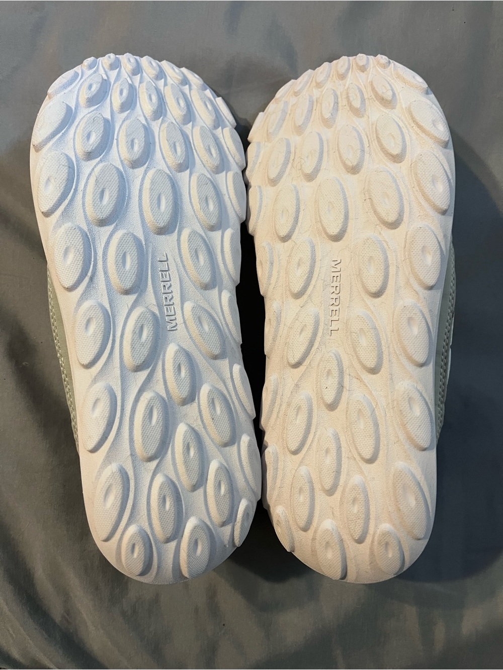 Merrell Hut Quilted Slip-On Loafers in Tan and Black Women’s SZ 9 - Picture 2 of 7